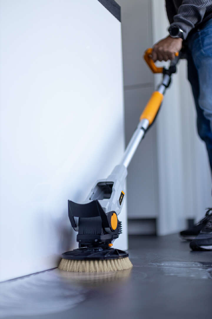 BATAVIA Akku-Reinigungsbürste Twin-Brush Set